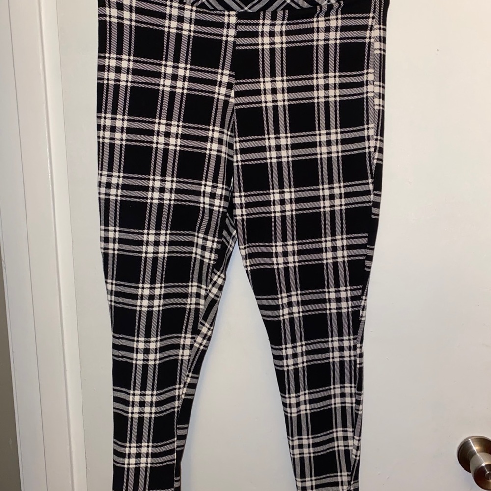 NWOT Torrid Size 1 Leggings